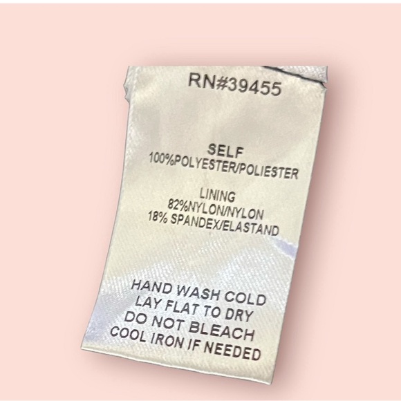 🥂Fashion Nova, flirty, floral teddy🥂 - Picture 3 of 5